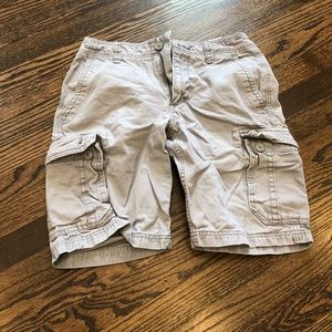 Old navy men’s shorts size 28 light gray